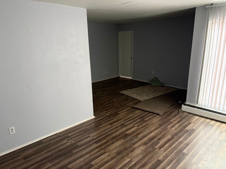 More Photos Of 416 Perrin St, Ypsilanti Apartments For Sale