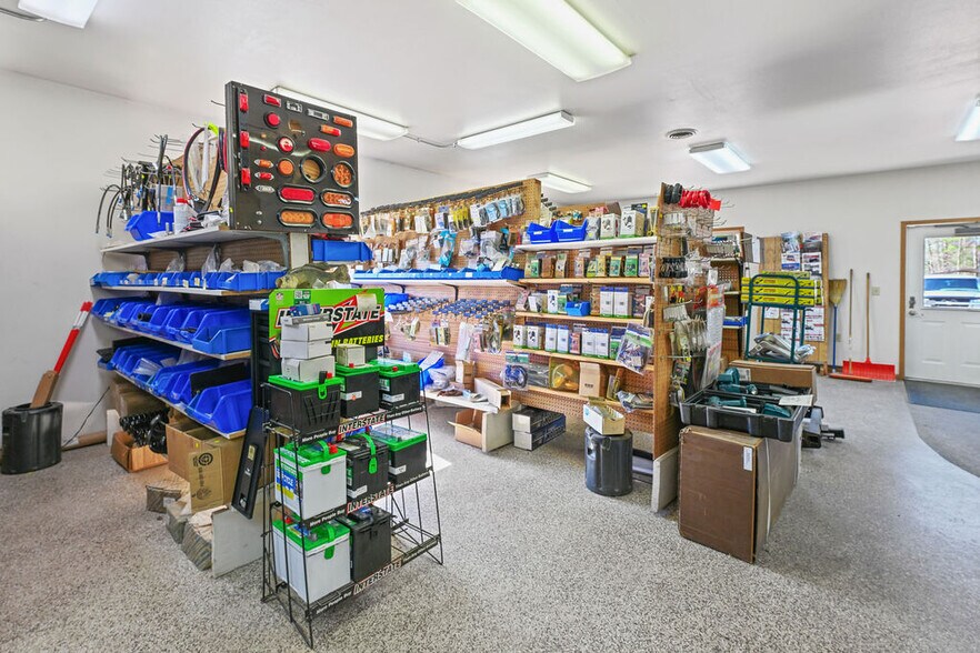 More Photos Of 5011 State Highway 13/34 Hwy, Wisconsin Rapids Storefront For Sale