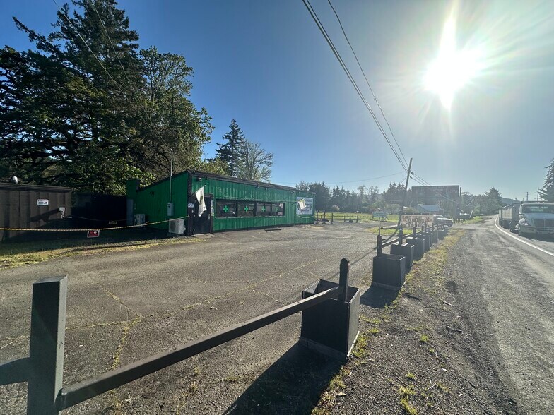 More Photos Of 26033 OR-18, Willamina General Retail For Sale