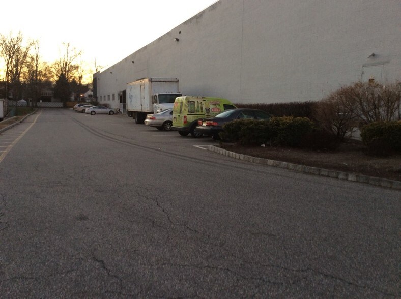 More Photos Of 17-09 Zink Pl, Fair Lawn Manufacturing For Sale