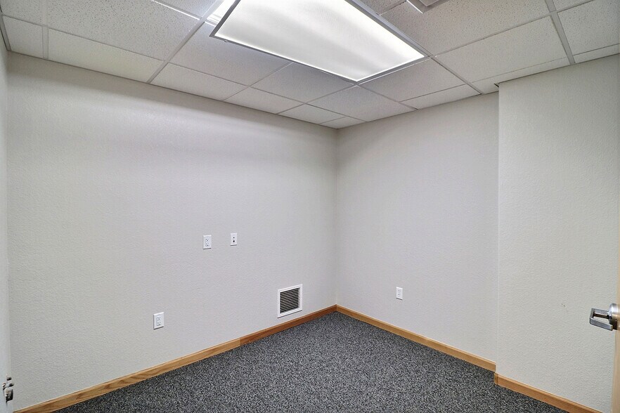 More Photos Of 1624 17th Ave, Greeley Medical For Lease