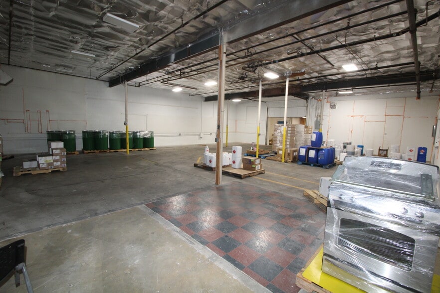 More Photos Of 7 Henry St, Worcester Warehouse For Sale