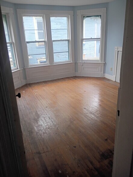 More Photos Of 26 Fayette St, Binghamton Apartments For Sale