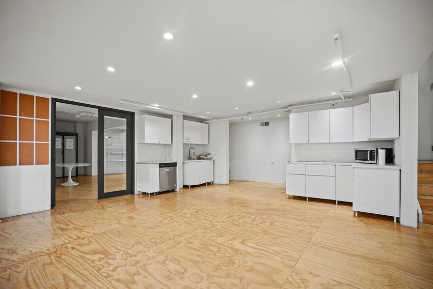 More Photos Of 1706 W Sunset Blvd, Los Angeles Apartments For Lease