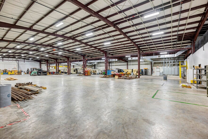 More Photos Of 12506 Taylor Rd, Houston Warehouse For Lease