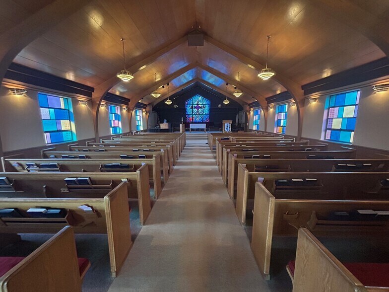 More Photos Of 21 Cromwell Rd, Cincinnati Religious Facility For Sale