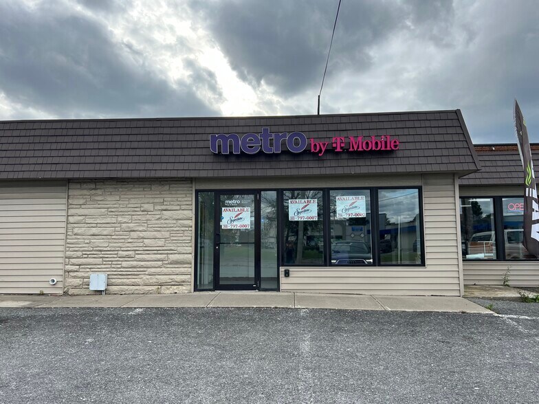 More Photos Of 2002 Genesee St, Utica Restaurant For Lease