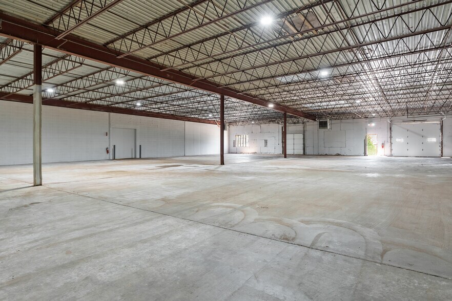 More Photos Of 6320 Material Ave, Loves Park Warehouse For Sale