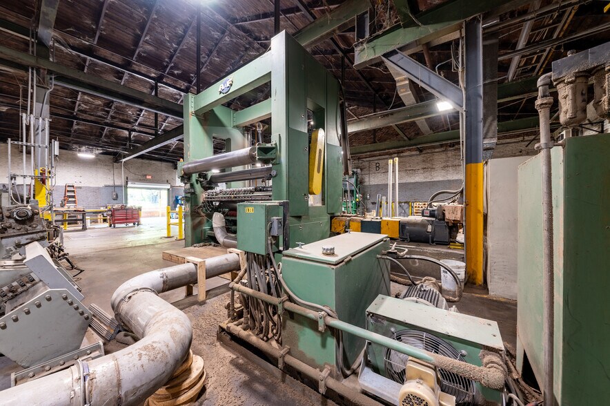 More Photos Of 164 Eyster Rd, Halltown Manufacturing For Sale