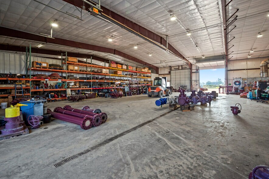 More Photos Of 15784 County Road 36, Platteville Warehouse For Lease