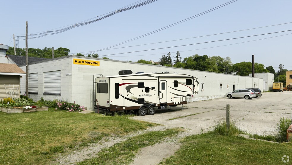 More Photos Of 20 Frederick St, Plymouth Warehouse For Lease