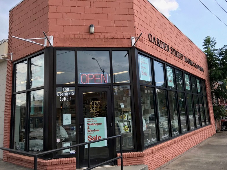 More Photos Of 200 E Garden St, Pensacola Freestanding For Lease