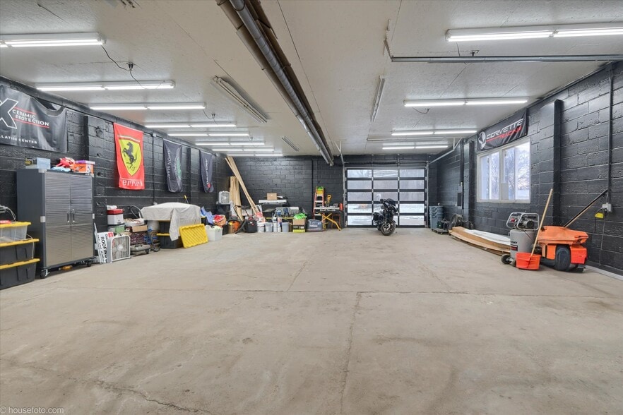 More Photos Of 5482 Miller Rd, Swartz Creek Auto Repair For Sale