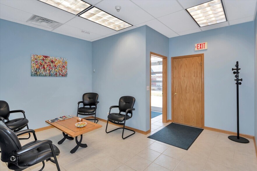 More Photos Of 11516 183rd Pl, Orland Park Office For Lease