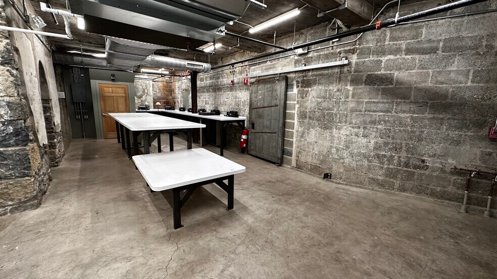 More Photos Of 225 Ferry St, Easton Office Residential For Lease