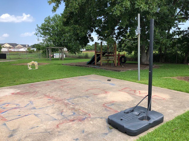 More Photos Of 2541 S Bypass 35, Alvin Daycare Center For Sale