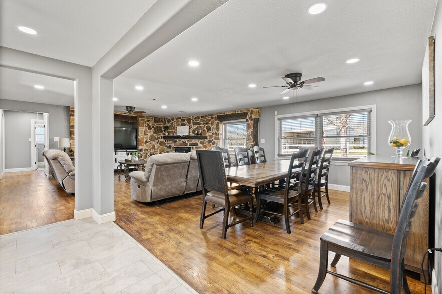 More Photos Of 1641 E Henderson St, Cleburne Land For Sale