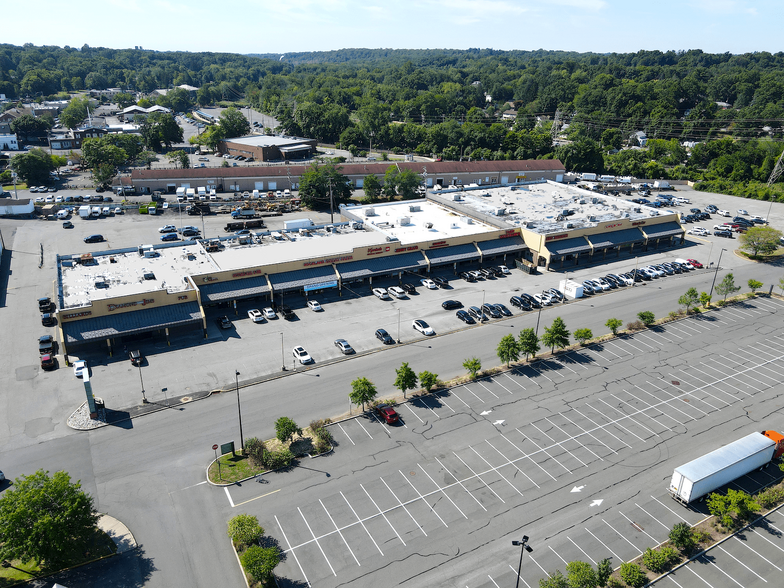 Primary Photo Of 430 Nanuet Mall S, Nanuet Unknown For Lease