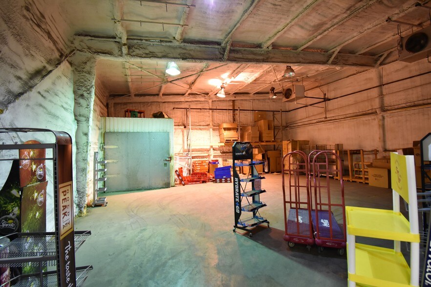 More Photos Of 2305 W Highway 90, Alpine Warehouse For Sale