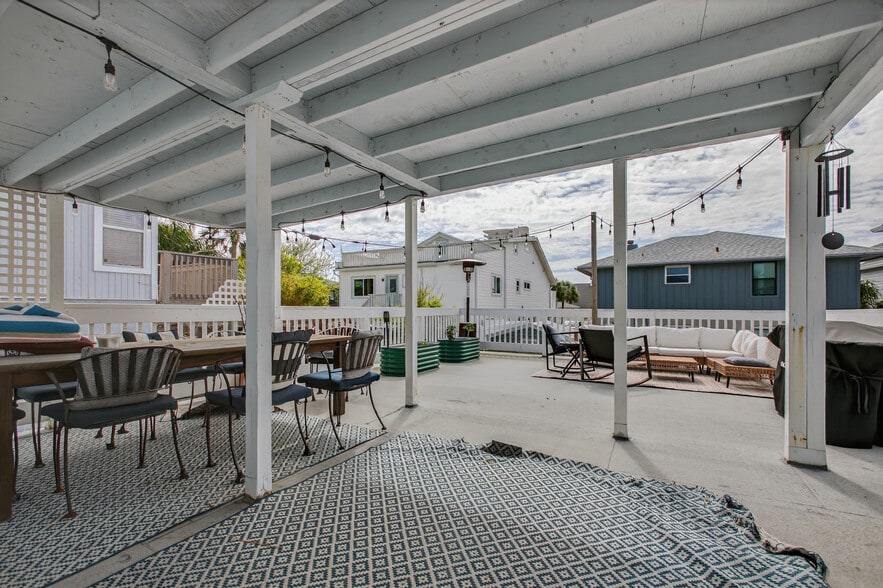 More Photos Of 123 Margaret St, Neptune Beach Multifamily For Sale