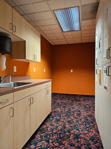 More Photos Of 5125 Wittenberg Ln NE, Salem Medical For Sale