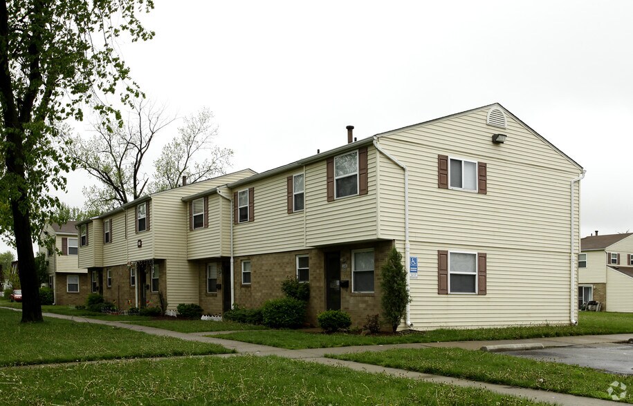 More Photos Of 1643 E 30th St, Lorain Apartments For Sale