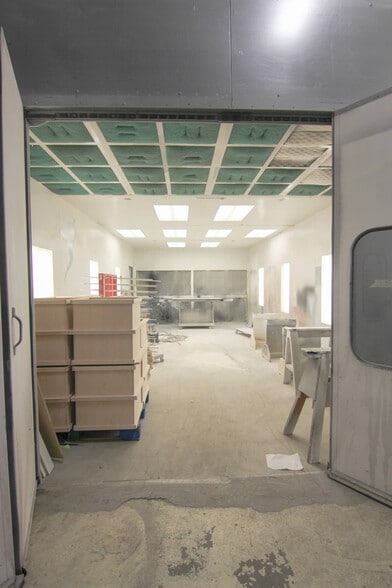 Primary Photo Of 4215 61 Av SE, Calgary Distribution For Lease