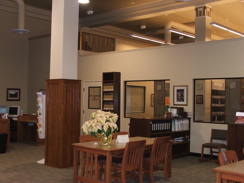 More Photos Of 20 N Sutter St, Stockton Office For Lease