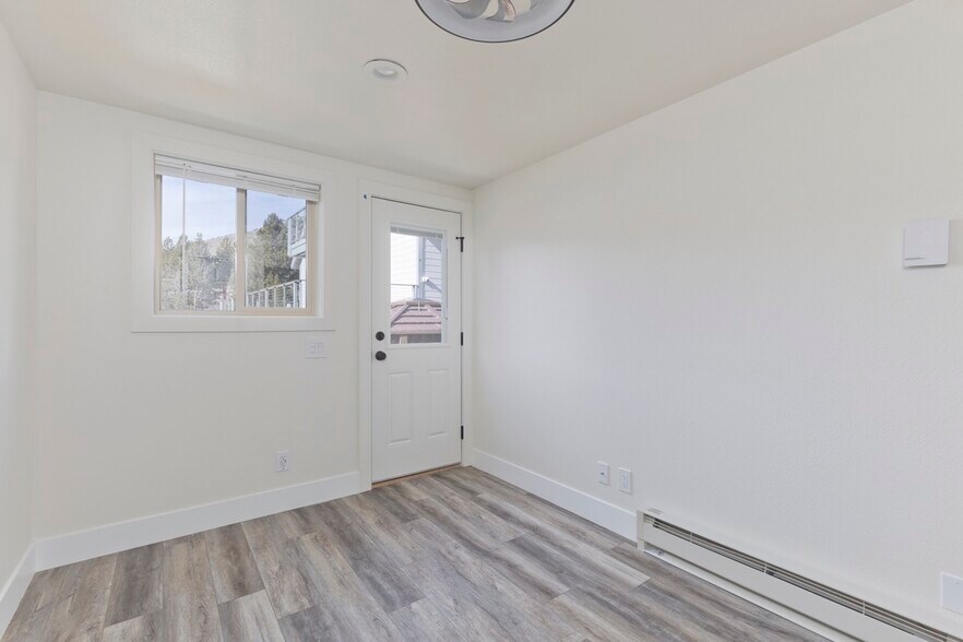 More Photos Of 25 Howard Ave, June Lake Apartments For Sale