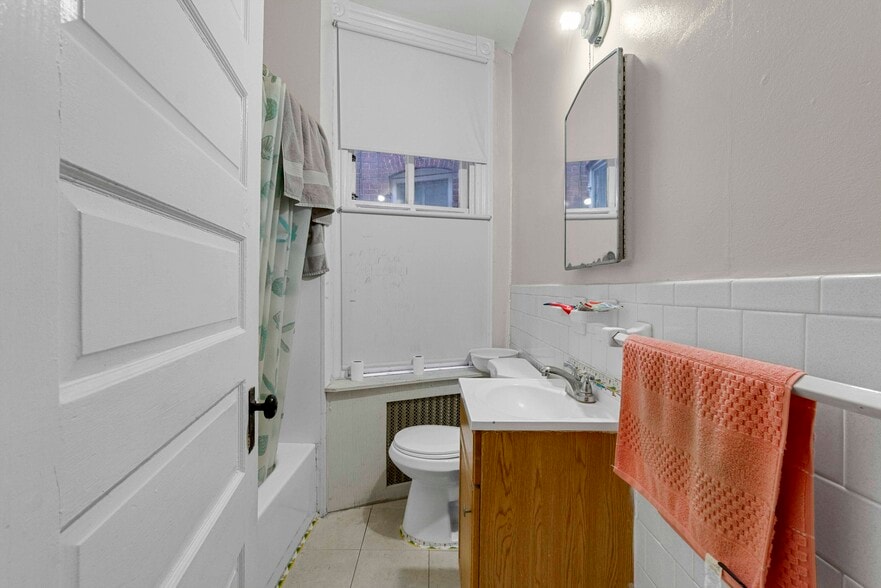 More Photos Of 2903 Saint Paul St, Baltimore Multifamily For Sale