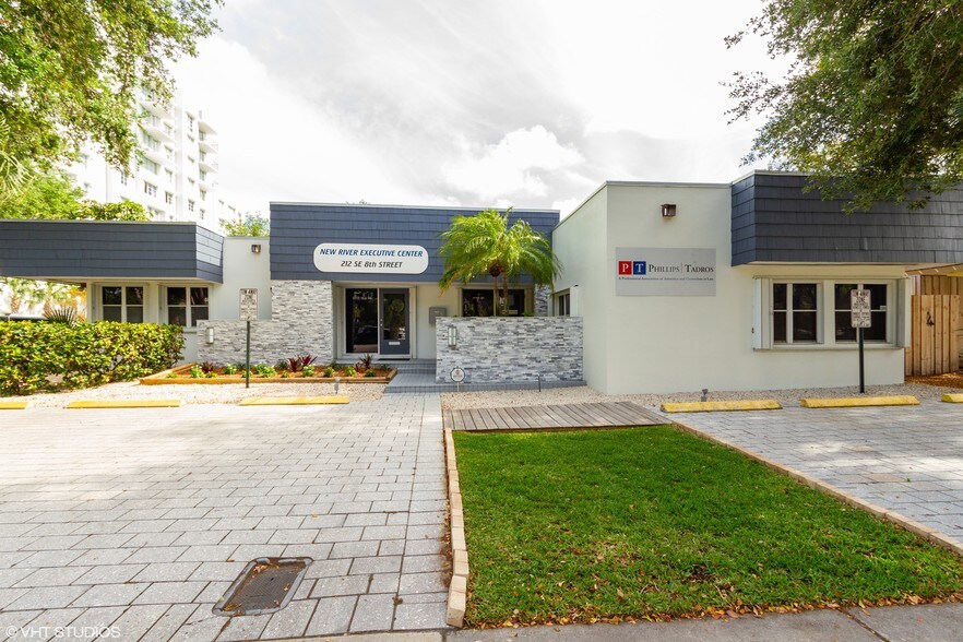 More Photos Of 212 SE 8th St, Fort Lauderdale Office Residential For Sale