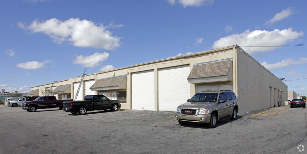 More Photos Of 1703-1747 NW 38th Ave, Lauderhill Unknown For Lease