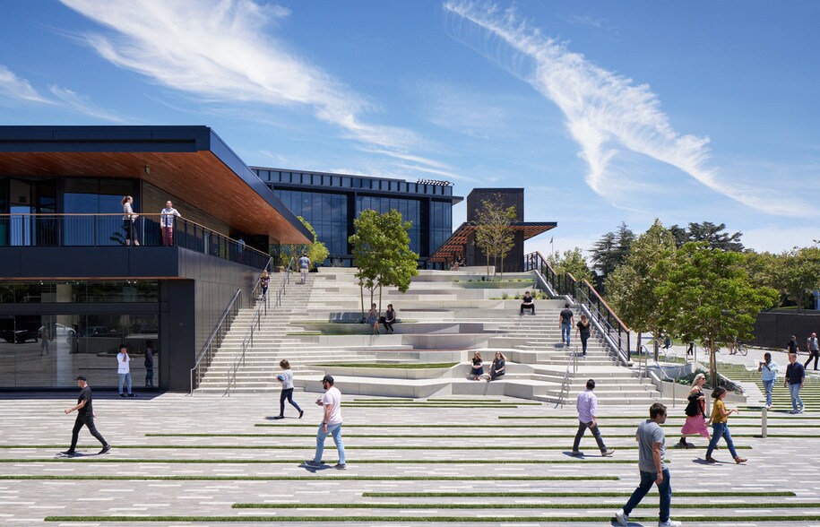 More Photos Of 9300 Culver Blvd, Culver City Office For Lease