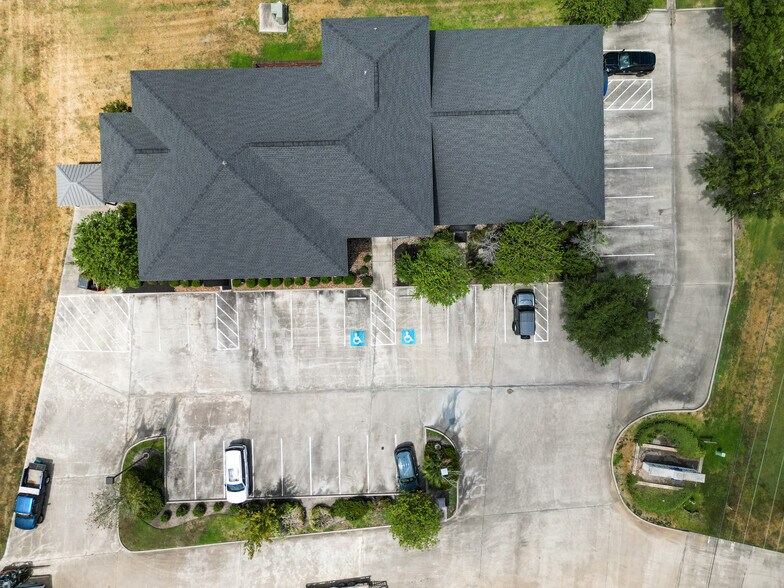 More Photos Of 14729 Highway 105 W, Montgomery Medical For Lease