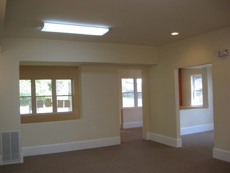 More Photos Of 836 Bonifant St, Silver Spring Office For Lease