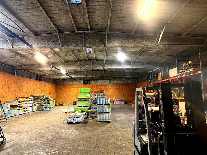 More Photos Of 2227 Gulf Fwy, League City Warehouse For Lease