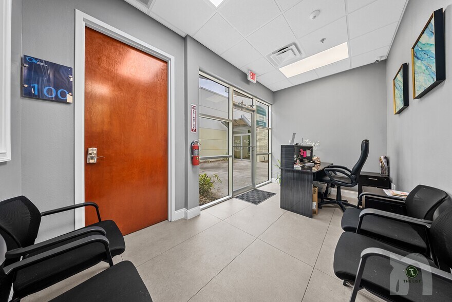 More Photos Of 8810 Commodity Cir, Orlando Coworking Space