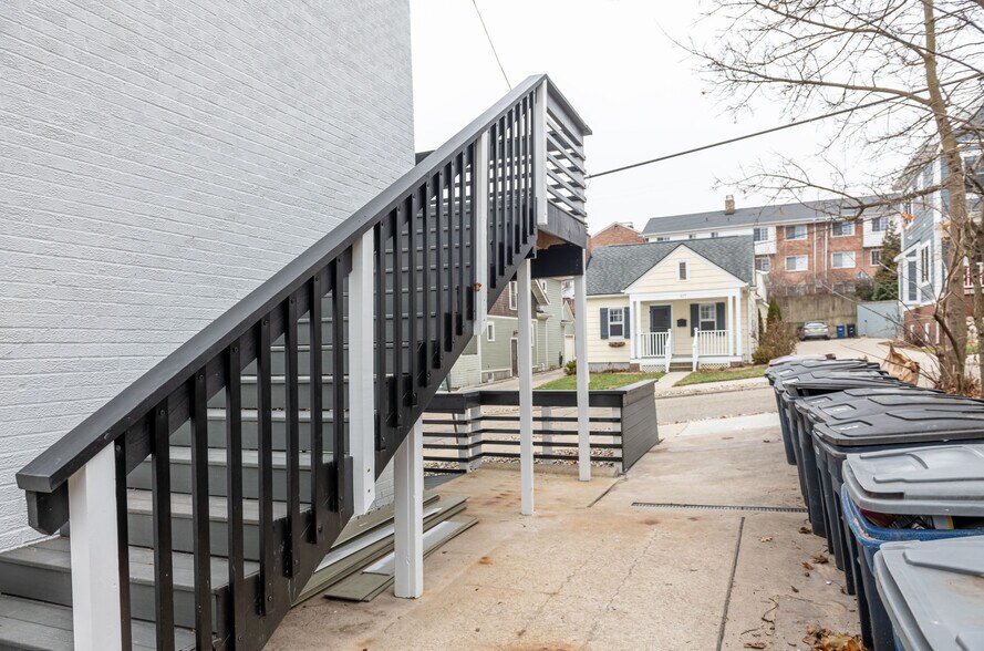 More Photos Of 320 Koch Ave, Ann Arbor Apartments For Sale