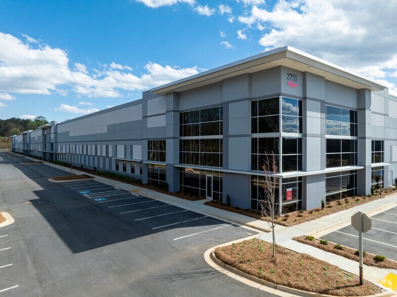 More Photos Of 2755 Forsyth Commerce Way, Cumming Distribution For Lease