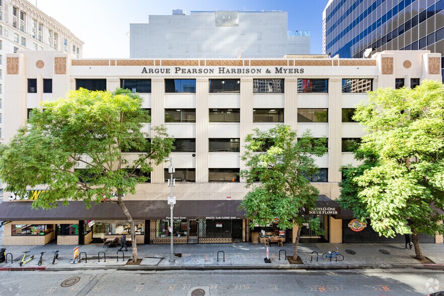 More Photos Of 801 S Flower St, Los Angeles Unknown For Lease