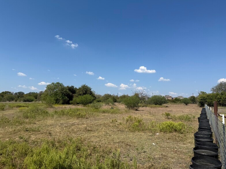 More Photos Of Scott St @ Park Pl, Kyle Land For Sale