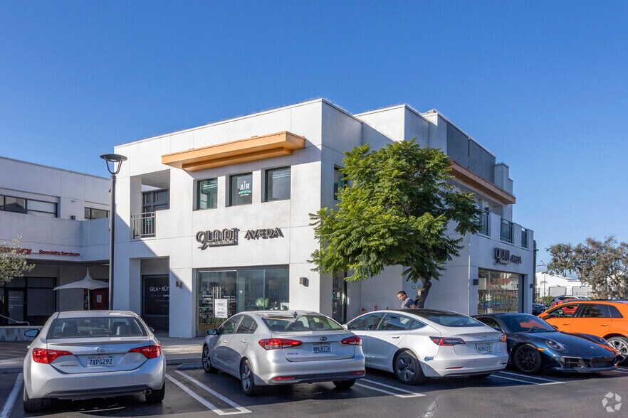 More Photos Of 940-1092 University Ave, San Diego Unknown For Lease