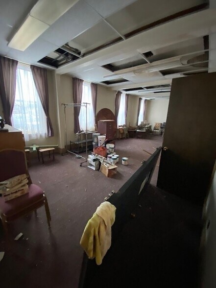More Photos Of 101 Swinburne St, Buffalo Religious Facility For Sale