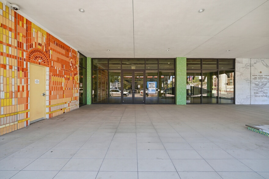 More Photos Of 40 E Adams St, Jacksonville Office For Lease