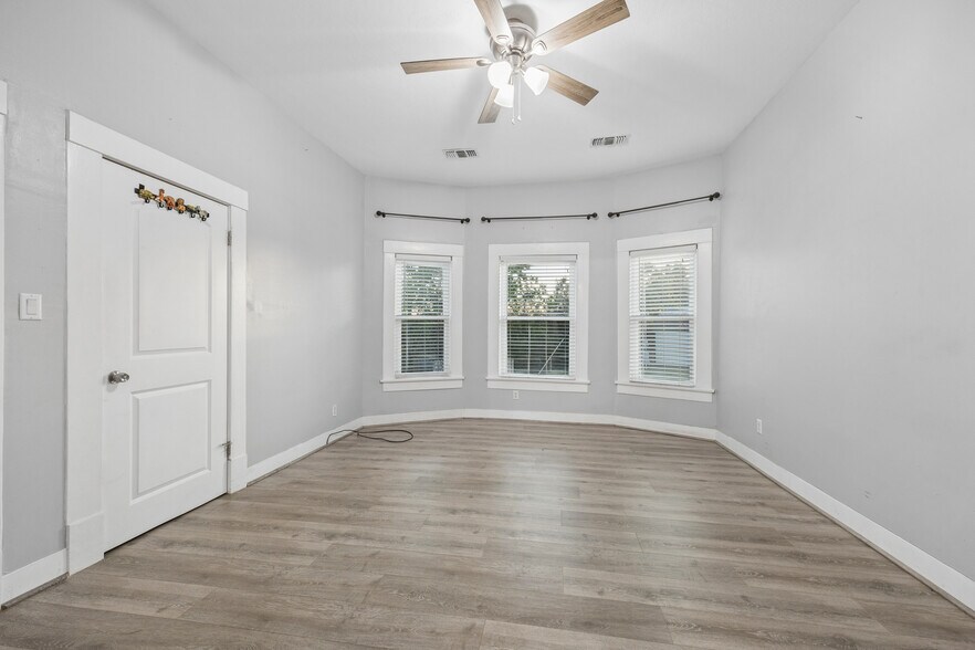 More Photos Of 10347 Pless Rd, Cat Spring Land For Sale
