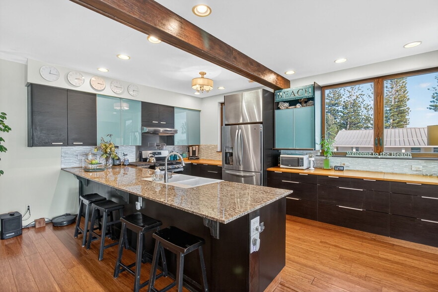 More Photos Of 5657 Shore S blvd, Gulfport Specialty For Sale