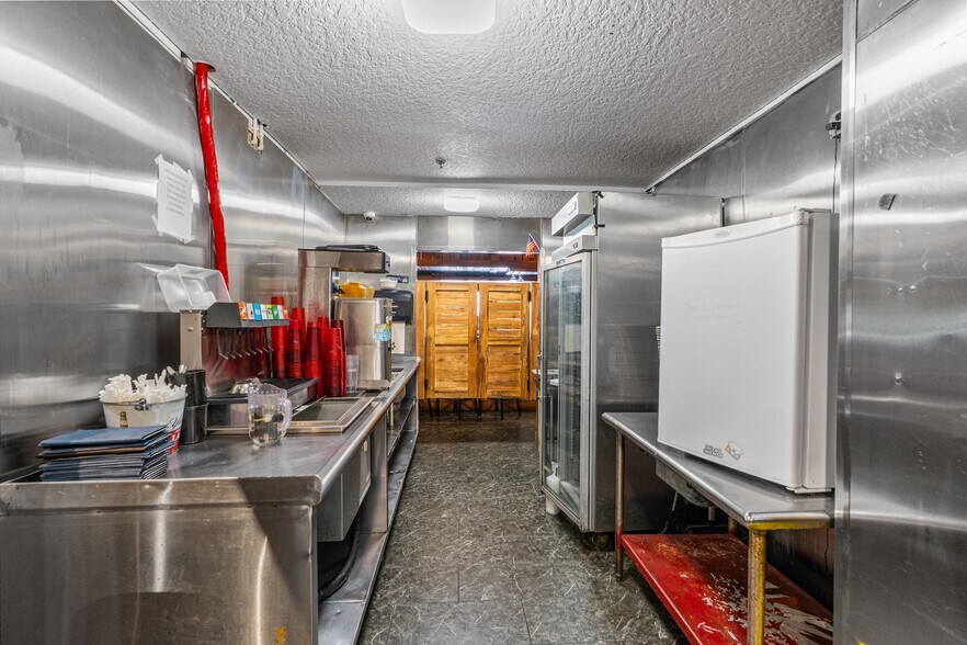 More Photos Of 4170 Us-1 Hwy, Edgewater Restaurant For Lease