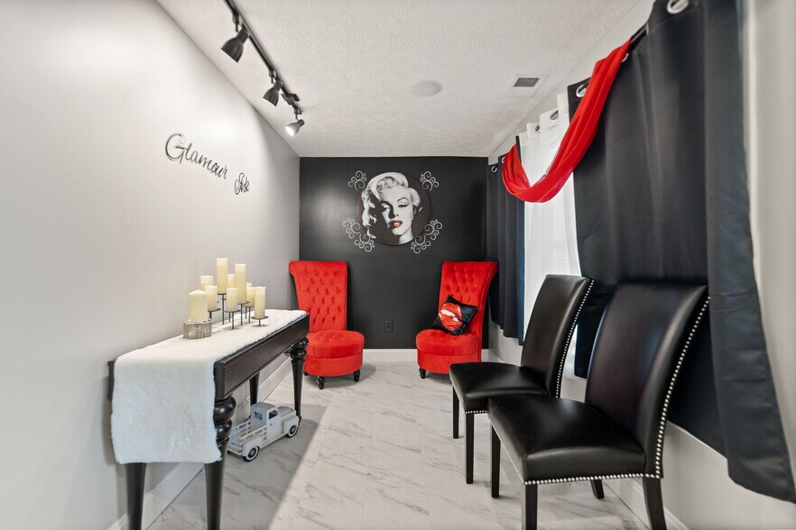 More Photos Of 4418 Main St, Clay City Flex For Sale