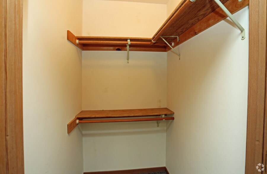 More Photos Of 911 W 3rd St, Nekoosa Apartments For Sale