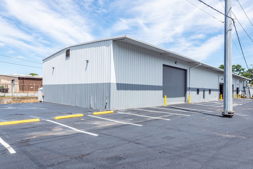 More Photos Of 3567 Meeting Street Rd, North Charleston Unknown For Lease